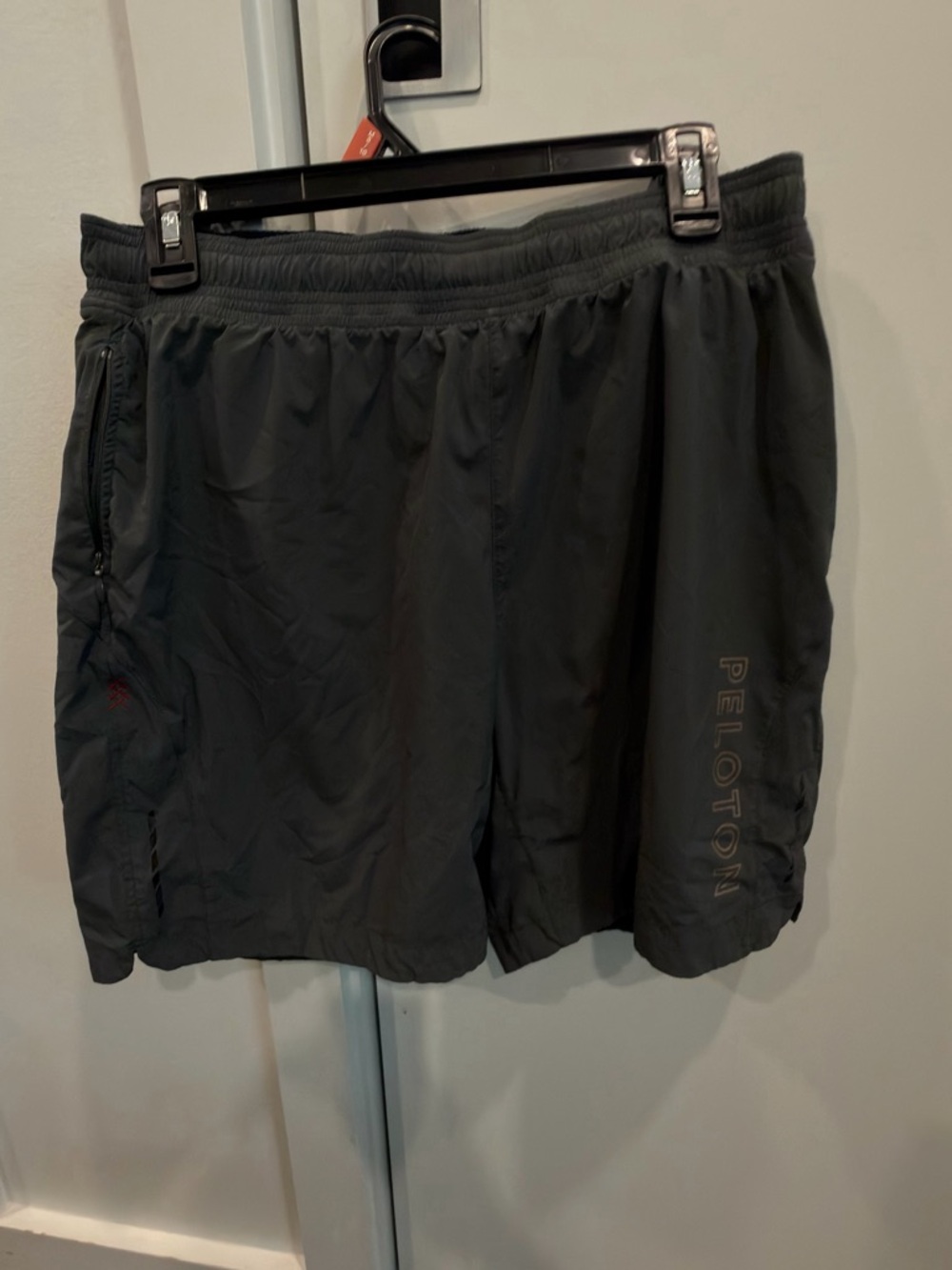 Peloton x Rhone Gray Athletic Shorts Men’s M Drawstring Zip Pocket